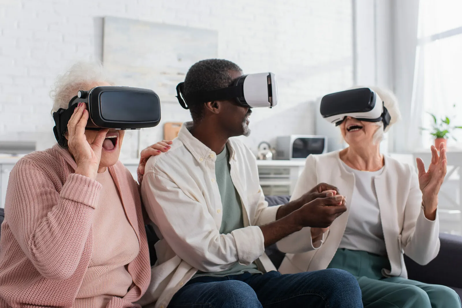 How Can Interactive Virtual Tours Help Prospective Residents At Senior Living Communities?